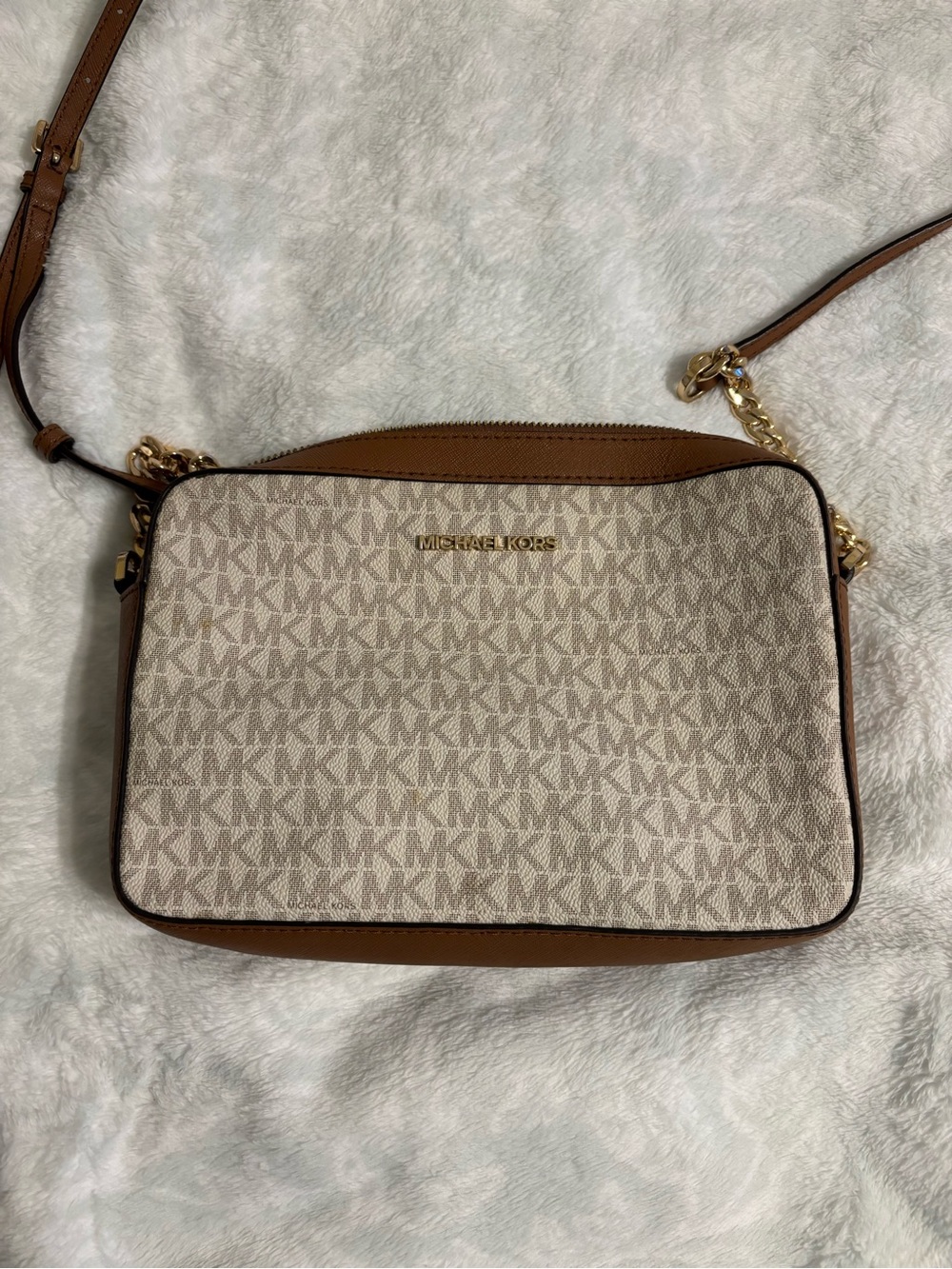 Michael Kors Jet Set Vanilla MK Logo Crossbody Camera Bag Brown Gold